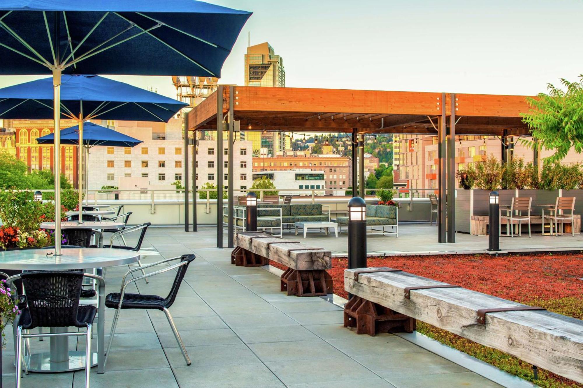 Hampton Inn And Suites By Hilton Portland-Pearl District Exterior foto